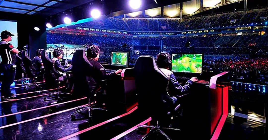 在法国足坛 在法国足坛